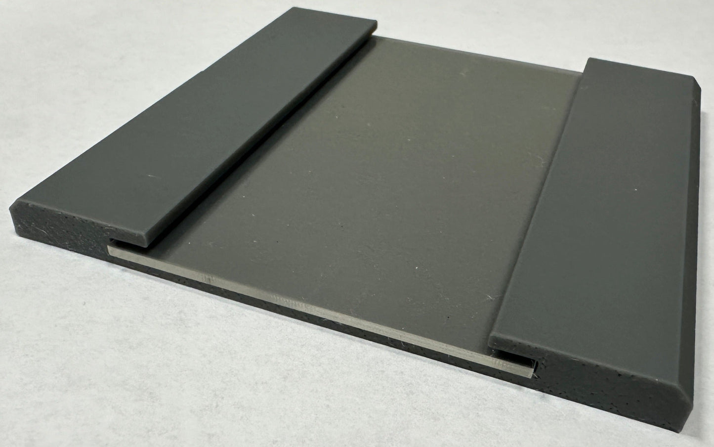 Hargrove Name Plate - Silver\Gray (Pantone 425C)